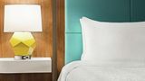 Hampton Inn Portland Airport Room