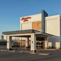 Hampton Inn Portland Airport