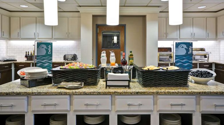<b>Homewood Suites Beaverton Restaurant</b>. Images powered by <a href="https://iceportal.shijigroup.com/" title="IcePortal" target="_blank">IcePortal</a>.