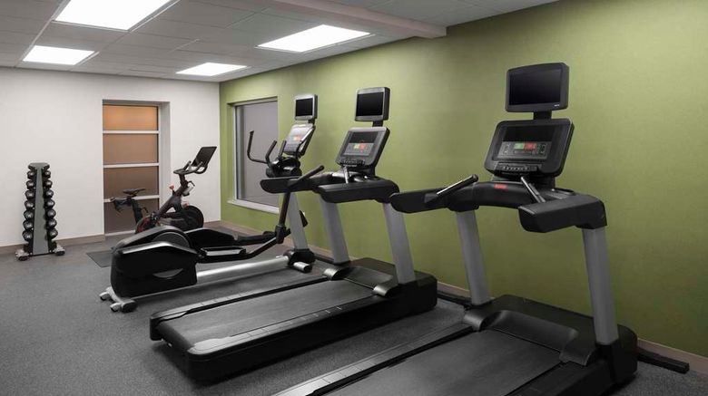 <b>Homewood Suites Beaverton Health</b>. Images powered by <a href="https://iceportal.shijigroup.com/" title="IcePortal" target="_blank">IcePortal</a>.