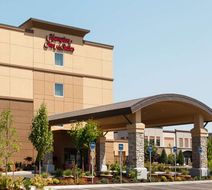 Hampton Inn & Stes Portland/Evergreen Pk Exterior