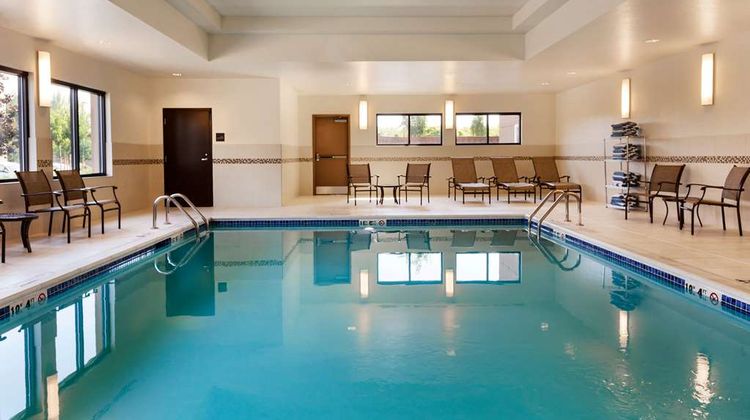 Hampton Inn & Stes Portland/Evergreen Pk Pool