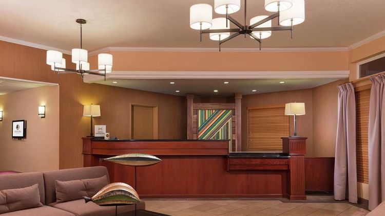 DoubleTree Portland - Tigard Lobby
