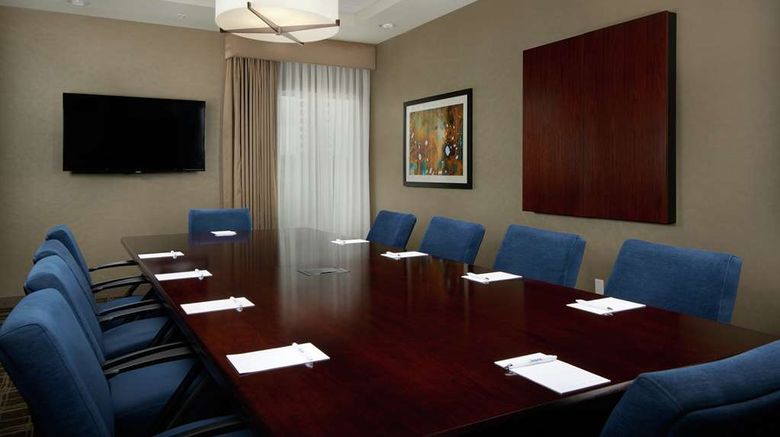 <b>Hampton Suites Portland/Vancouver Meeting</b>. Images powered by <a href="https://iceportal.shijigroup.com/" title="IcePortal" target="_blank">IcePortal</a>.