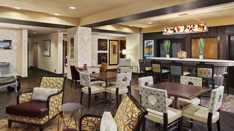 <b>Hampton Inn Pell City Lobby</b>. Images powered by <a href="https://iceportal.shijigroup.com/" title="IcePortal" target="_blank">IcePortal</a>.