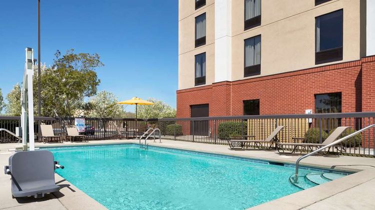 Hampton Inn Pell City Pool
