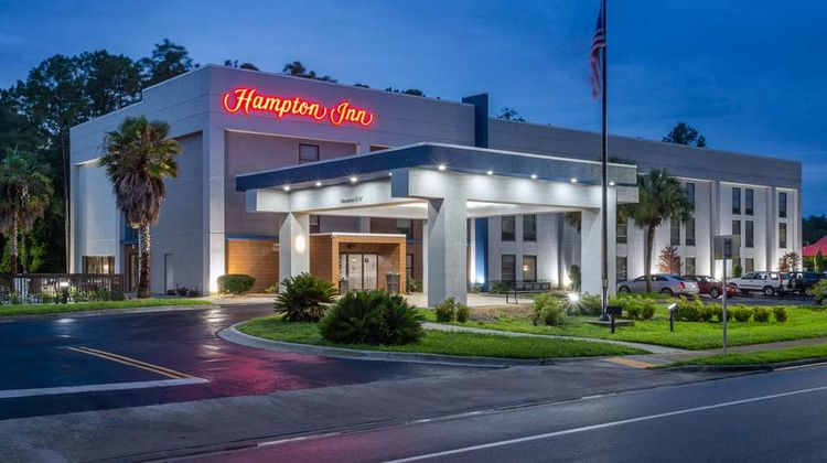 Hampton Inn Perry Exterior