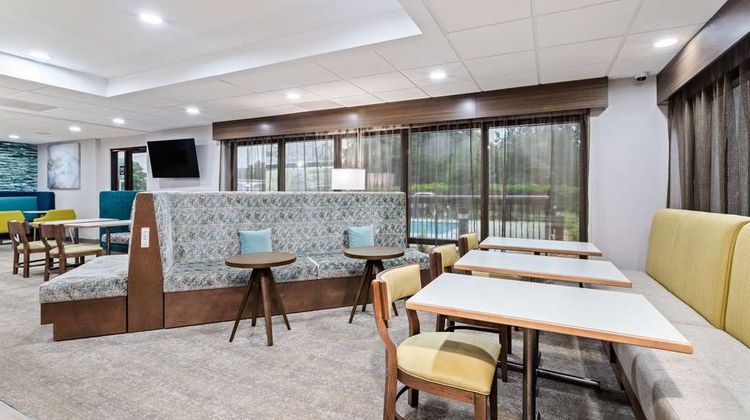 Hampton Inn Perry Lobby