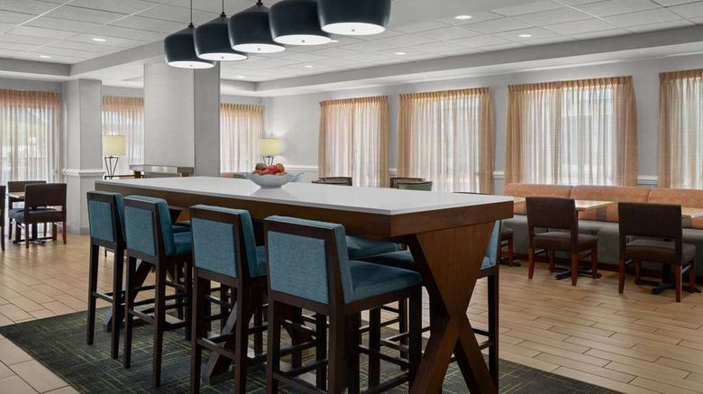 <b>Hampton Inn Panama City Beach Lobby</b>. Images powered by <a href="https://iceportal.shijigroup.com/" title="IcePortal" target="_blank">IcePortal</a>.