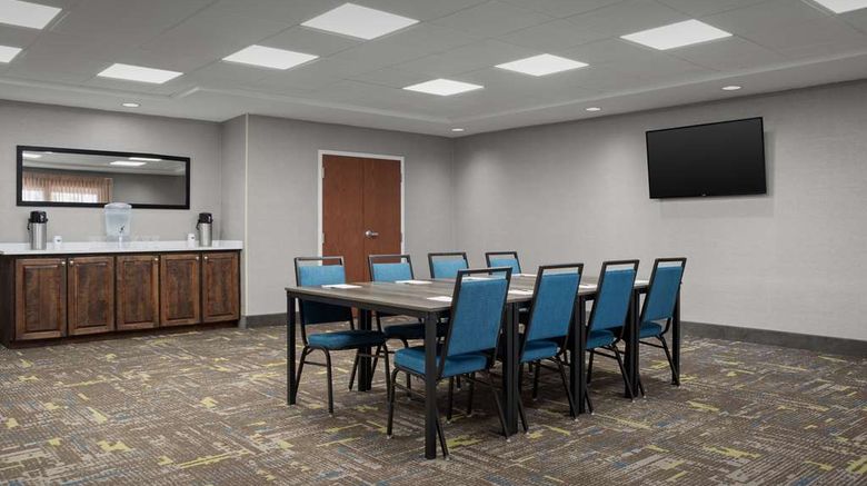 <b>Hampton Inn Panama City Beach Meeting</b>. Images powered by <a href="https://iceportal.shijigroup.com/" title="IcePortal" target="_blank">IcePortal</a>.