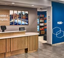Hampton Inn Pigeon Forge Lobby