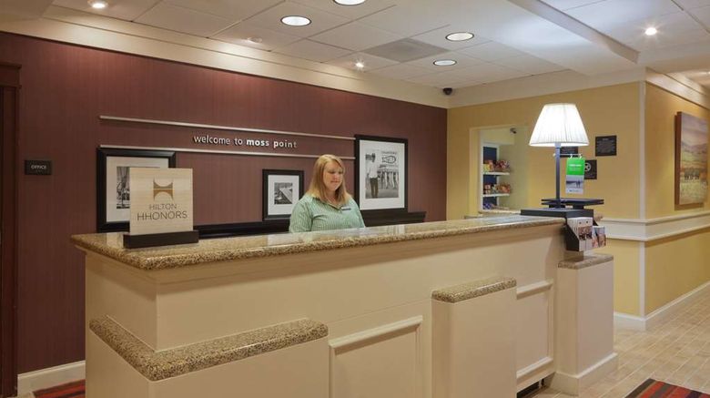 <b>Hampton Inn Moss Point Lobby</b>. Images powered by <a href="https://iceportal.shijigroup.com/" title="IcePortal" target="_blank">IcePortal</a>.