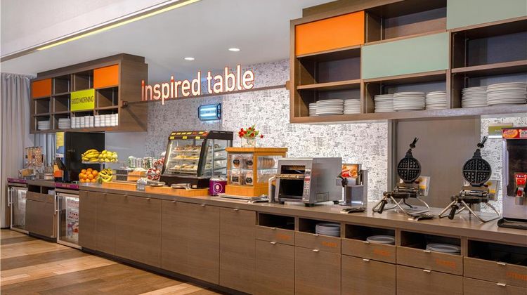 Home2 Suites by Hilton Philadelphia Restaurant
