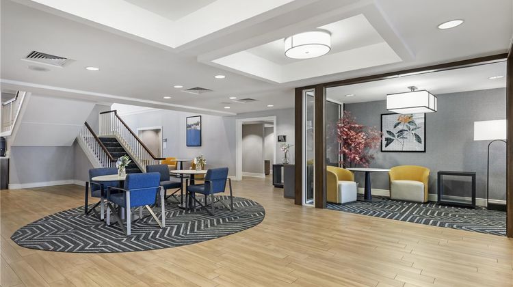 Homewood Suites by Hilton Lobby