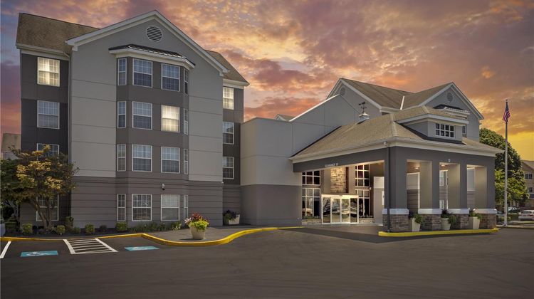 Homewood Suites by Hilton Exterior