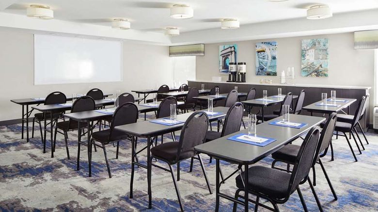 <b>Hampton Inn Philadelphia/King Of Prussia Meeting</b>. Images powered by <a href="https://iceportal.shijigroup.com/" title="IcePortal" target="_blank">IcePortal</a>.
