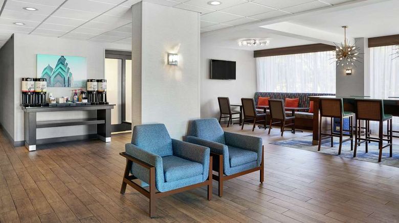 <b>Hampton Inn Philadelphia/King Of Prussia Lobby</b>. Images powered by <a href="https://iceportal.shijigroup.com/" title="IcePortal" target="_blank">IcePortal</a>.