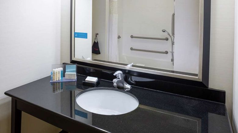 <b>Hampton Inn Limerick-Philadelphia Area Room</b>. Images powered by <a href="https://iceportal.shijigroup.com/" title="IcePortal" target="_blank">IcePortal</a>.
