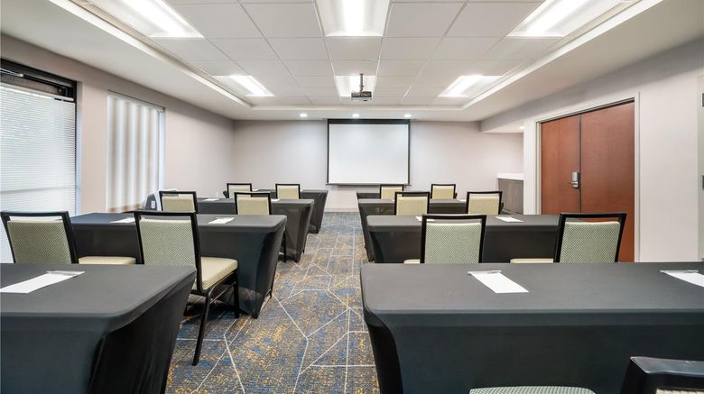 <b>Hampton Inn Plymouth Meeting Meeting</b>. Images powered by <a href="https://iceportal.shijigroup.com/" title="IcePortal" target="_blank">IcePortal</a>.