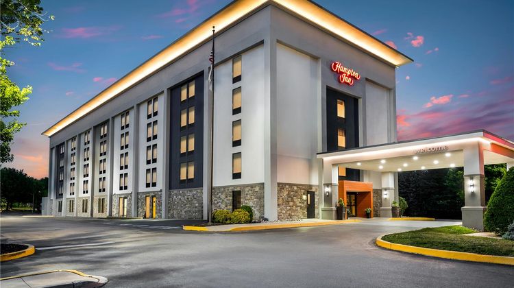 Hampton Inn Plymouth Meeting Exterior