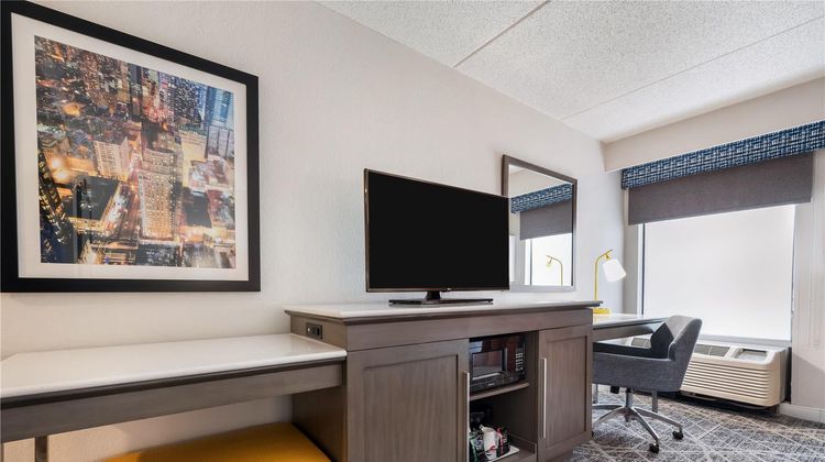Hampton Inn Plymouth Meeting Room