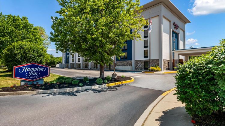 Hampton Inn Plymouth Meeting Exterior