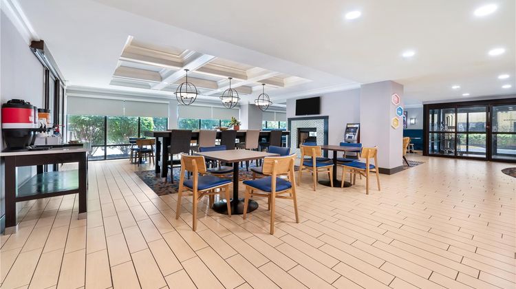 Hampton Inn Plymouth Meeting Lobby
