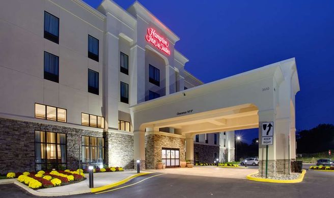 Hampton Inn & Suites-Philadelphia Exterior
