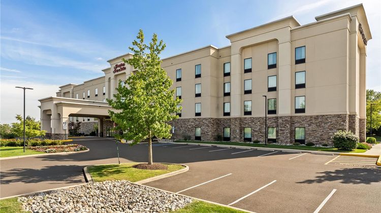Hampton Inn & Suites-Philadelphia Exterior