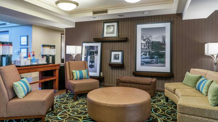 Hampton Inn & Suites Valley Forge/Oaks Lobby