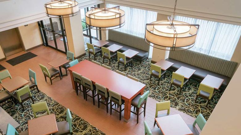 <b>Hampton Inn & Suites Valley Forge/Oaks Restaurant</b>. Images powered by <a href="https://iceportal.shijigroup.com/" title="IcePortal" target="_blank">IcePortal</a>.