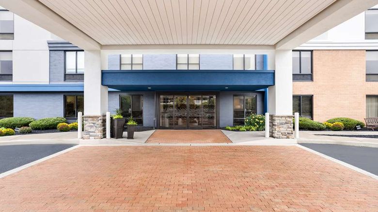<b>Hampton Inn & Suites Valley Forge/Oaks Exterior</b>. Images powered by <a href="https://iceportal.shijigroup.com/" title="IcePortal" target="_blank">IcePortal</a>.