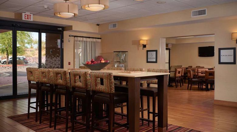 <b>Hampton Inn Anthem Lobby</b>. Images powered by <a href="https://iceportal.shijigroup.com/" title="IcePortal" target="_blank">IcePortal</a>.