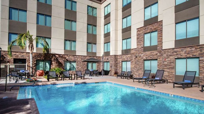 <b>Hampton Inn Phoenix-Airport North Pool</b>. Images powered by <a href="https://iceportal.shijigroup.com/" title="IcePortal" target="_blank">IcePortal</a>.