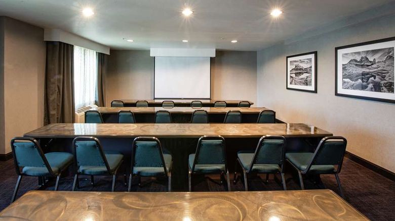 <b>Hampton Inn Phoenix-Airport North Meeting</b>. Images powered by <a href="https://iceportal.shijigroup.com/" title="IcePortal" target="_blank">IcePortal</a>.
