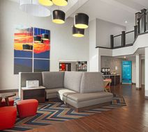 Hampton Inn Phoenix-Airport North Lobby