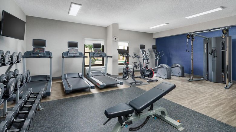<b>Hampton Inn Phoenix/Chandler Health</b>. Images powered by <a href="https://iceportal.shijigroup.com/" title="IcePortal" target="_blank">IcePortal</a>.