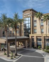 Hampton Inn & Suites Glendale-Westgate