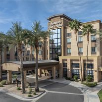 Hampton Inn & Suites Glendale-Westgate