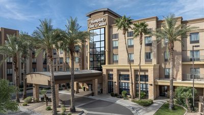 Hampton Inn & Suites Glendale-Westgate