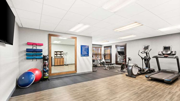 Hampton Inn & Suites Phoenix-Goodyear Health