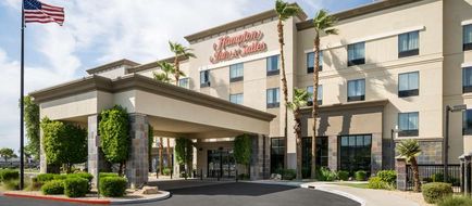 Hampton Inn & Suites North/Happy Valley Exterior