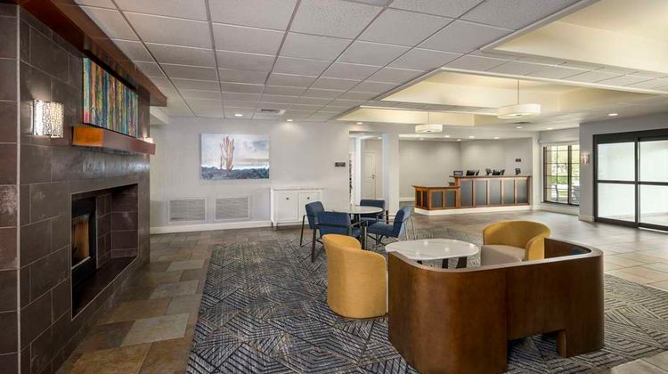 Homewood Suites by Hilton Phoenix North Lobby