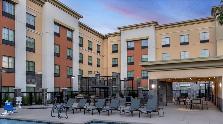 Homewood Suites by Hilton Phoenix North Pool