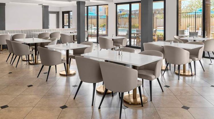 DoubleTree by Hilton Phoenix-Gilbert Restaurant