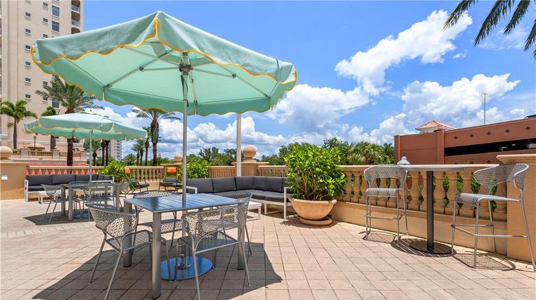 <b>Hampton Inn & Suites, Downtown Exterior</b>. Images powered by <a href="https://iceportal.shijigroup.com/" title="IcePortal" target="_blank">IcePortal</a>.
