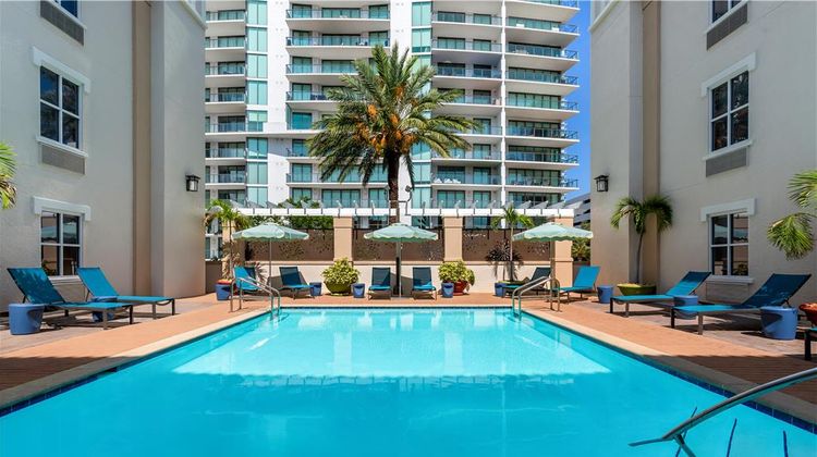 Hampton Inn & Suites, Downtown Pool
