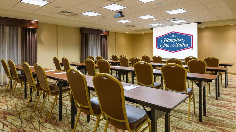 <b>Hampton Inn & Suites Peoria Meeting</b>. Images powered by <a href="https://iceportal.shijigroup.com/" title="IcePortal" target="_blank">IcePortal</a>.
