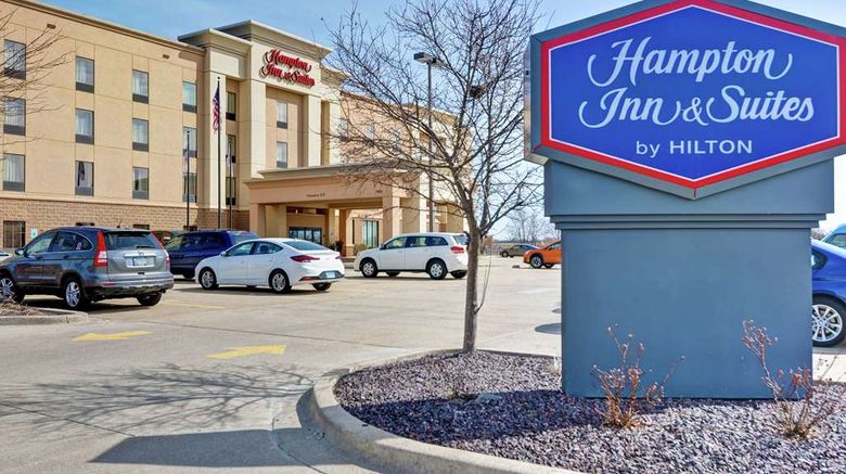 <b>Hampton Inn & Suites Peoria Exterior</b>. Images powered by <a href="https://iceportal.shijigroup.com/" title="IcePortal" target="_blank">IcePortal</a>.