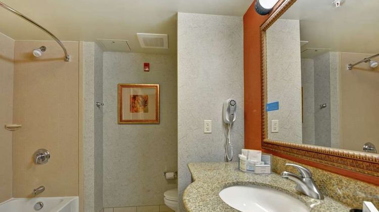 Hampton Inn & Suites Peoria Room